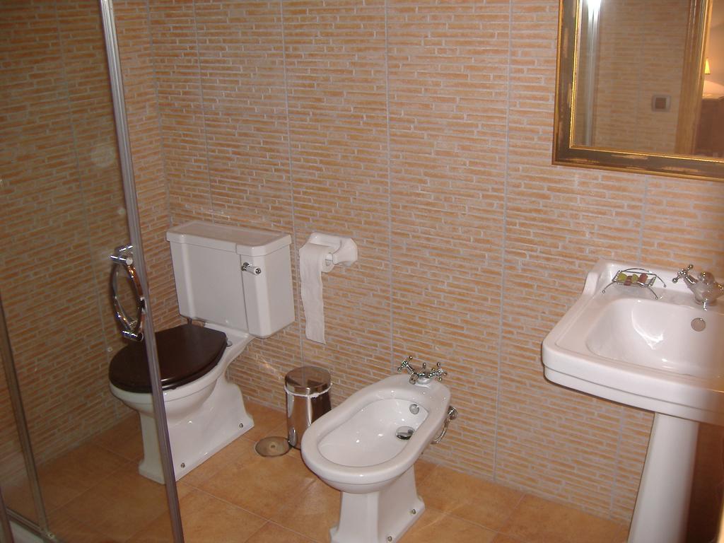 Affittacamere Casa Grande De Anllo Sistallo Esterno foto
