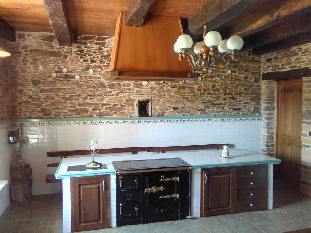 Affittacamere Casa Grande De Anllo Sistallo Esterno foto